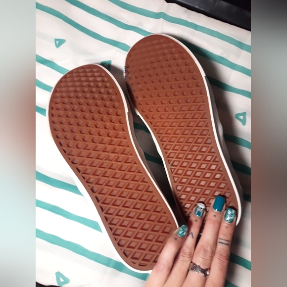 Galaxy slip on vans - Picture 3 of 6